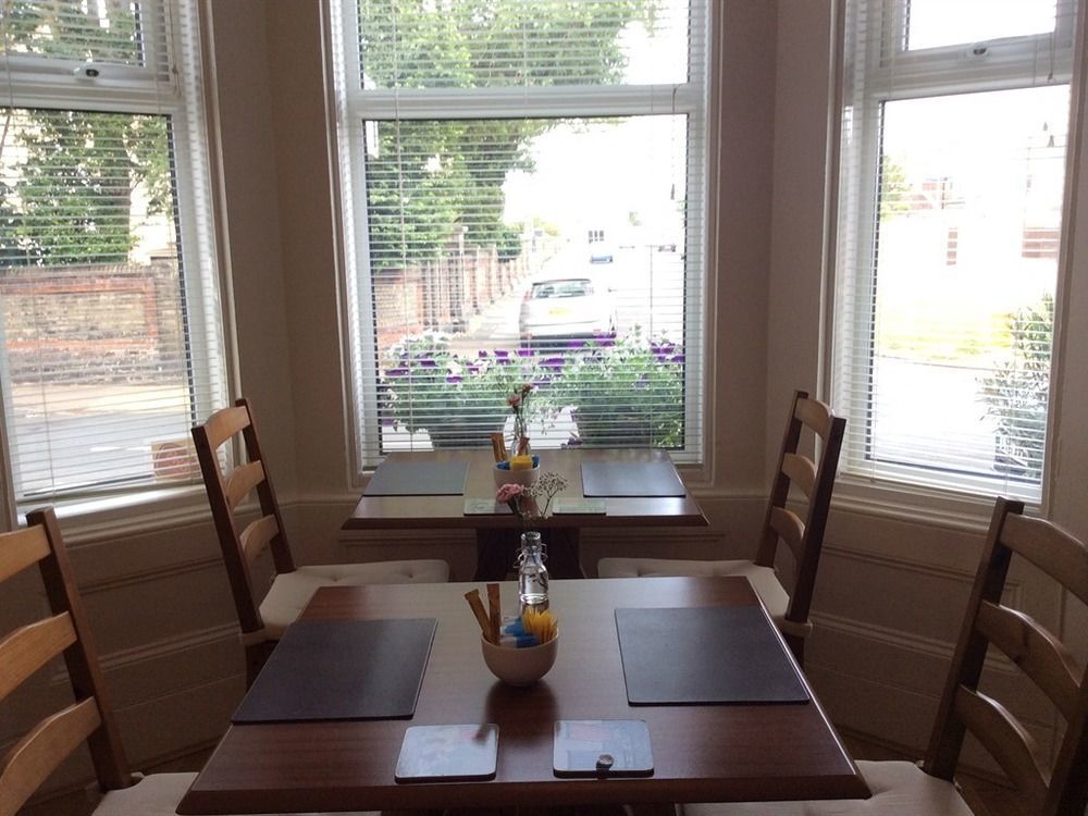 Guest house Taunton House 3*